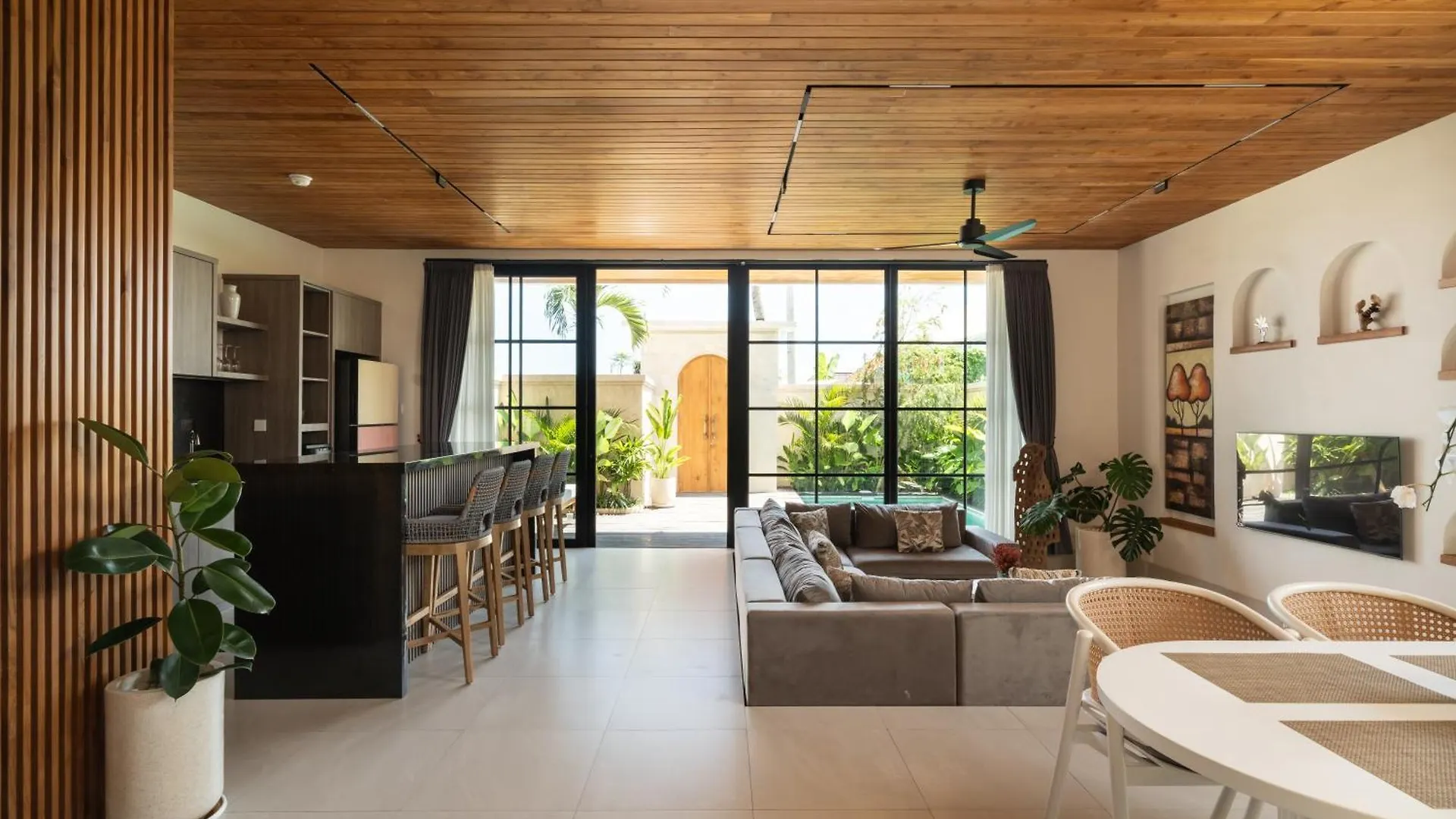 Ben'S Villa 2 By Alfred In Bali Kerobokan